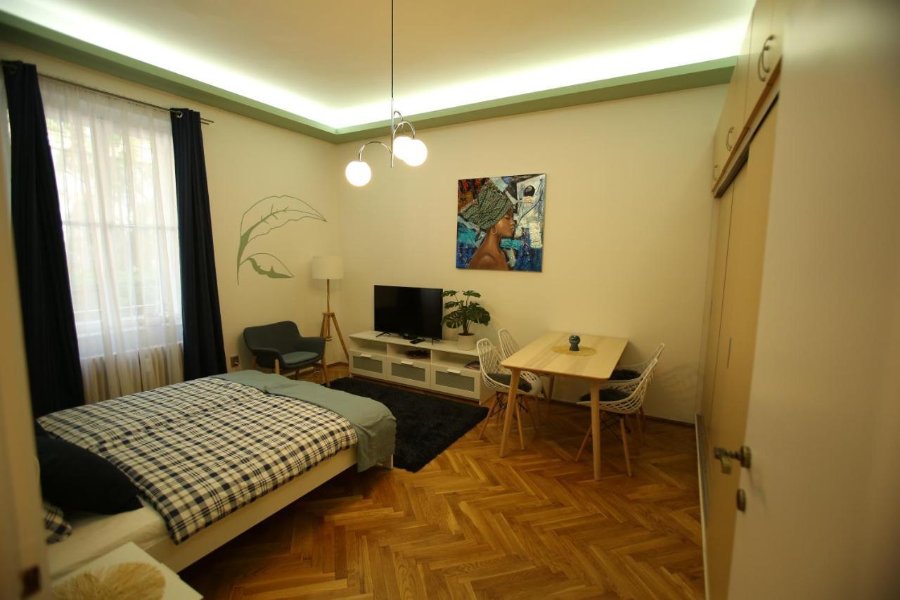 Castle Courtyard Hideaway Daire Budapeşte Dış mekan fotoğraf