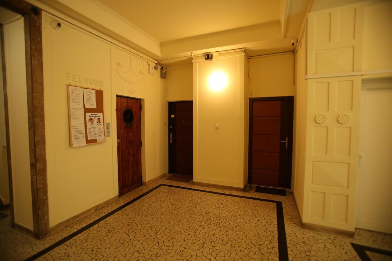 Castle Courtyard Hideaway Daire Budapeşte Dış mekan fotoğraf